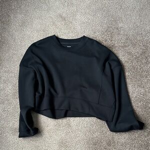 YPB by Abercrombie & Fitch black cropped neoKNIT sweatshirt - Size M